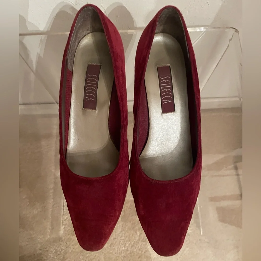 Vintage 1990’s Beautiful Wine Burgundy Suede Heels Women’s, Size 8 EUC! - Picture 4 of 11